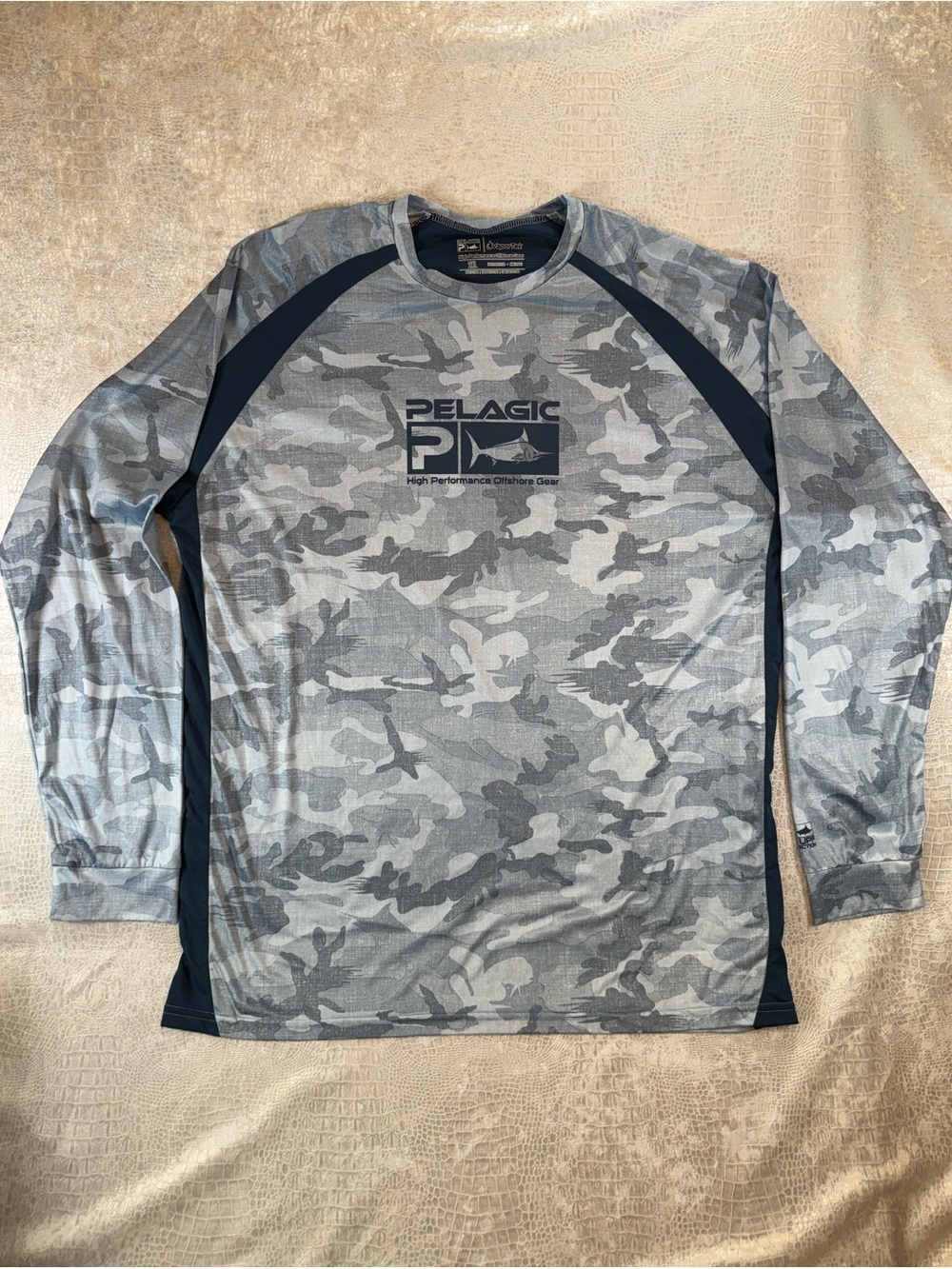 Pelagic Vaportek Performance Fishing long sleeve shirt, men’s size XXL